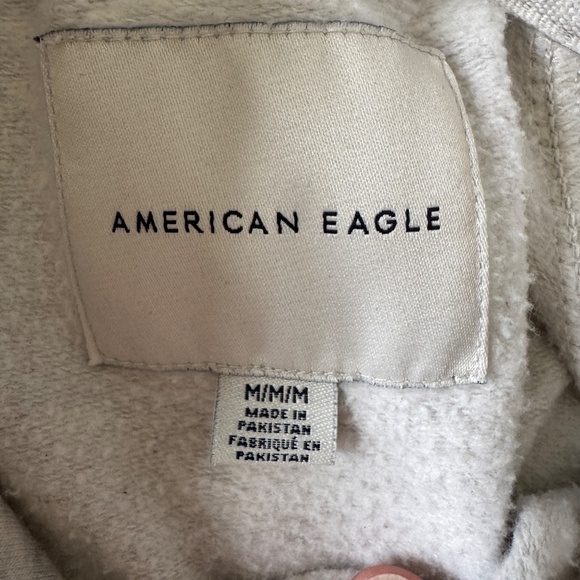 American Eagle AE Men's Long Sleeve Pullover Hoodie Cream Medium Spell-Out Arm - Picture 6 of 15